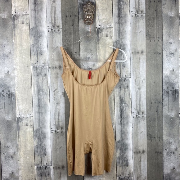 SPANX Postpartum Nude Body Shaper Size Large - Picture 3 of 12